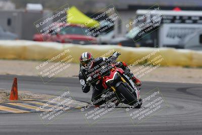 media/Jan-15-2023-SoCal Trackdays (Sun) [[c1237a034a]]/Turn 2 Set 1 (1145am)/